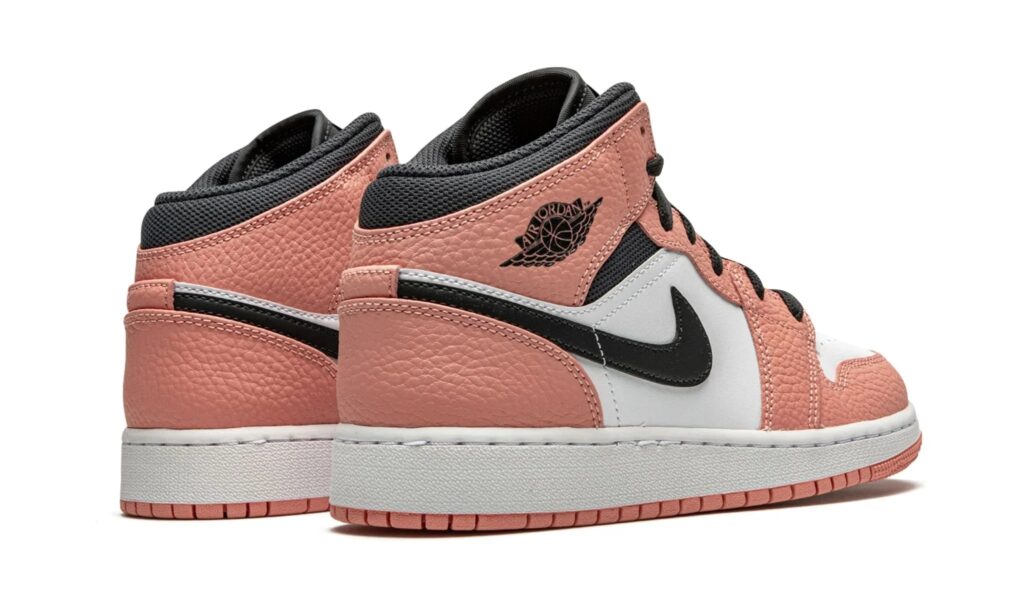 AIR JORDAN 1 MID GS “PINK QUARTZ” 3