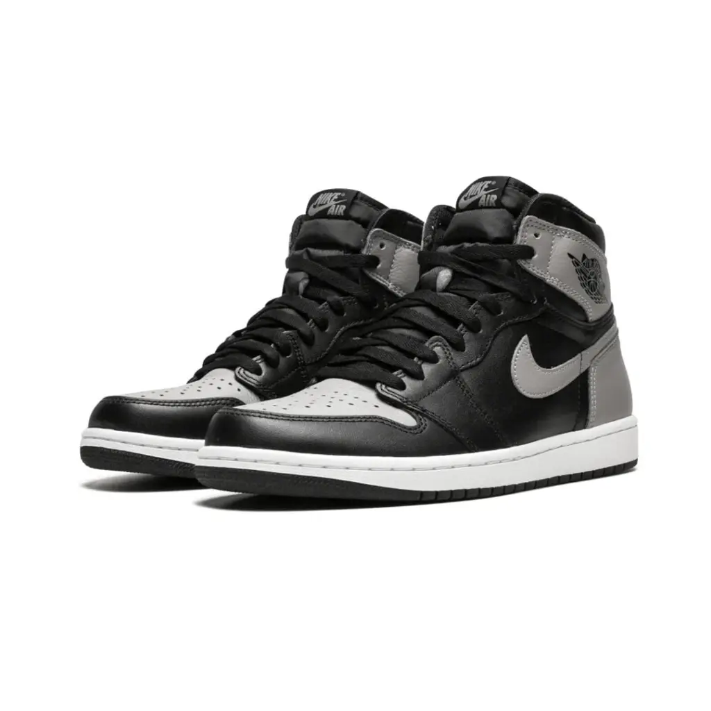 AIR JORDAN 1 RETRO HIGH OG
“Shadow 2018” 3