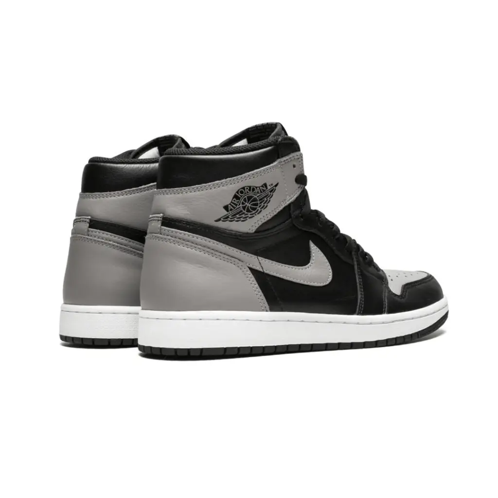 AIR JORDAN 1 RETRO HIGH OG
“Shadow 2018” 4