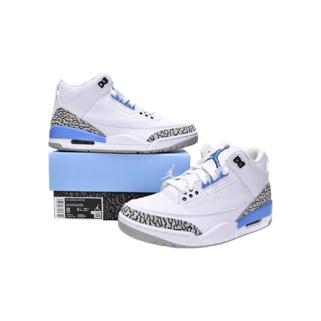 Air Jordan 3 Retro ‘UNC’ 3