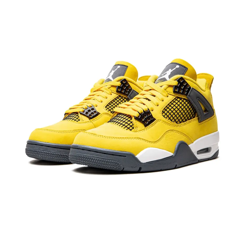 AIR JORDAN 4 RETRO
“Lightning 2021” 3