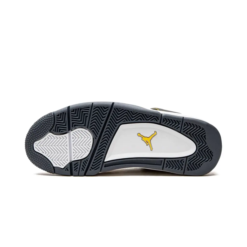 AIR JORDAN 4 RETRO
“Lightning 2021” 5