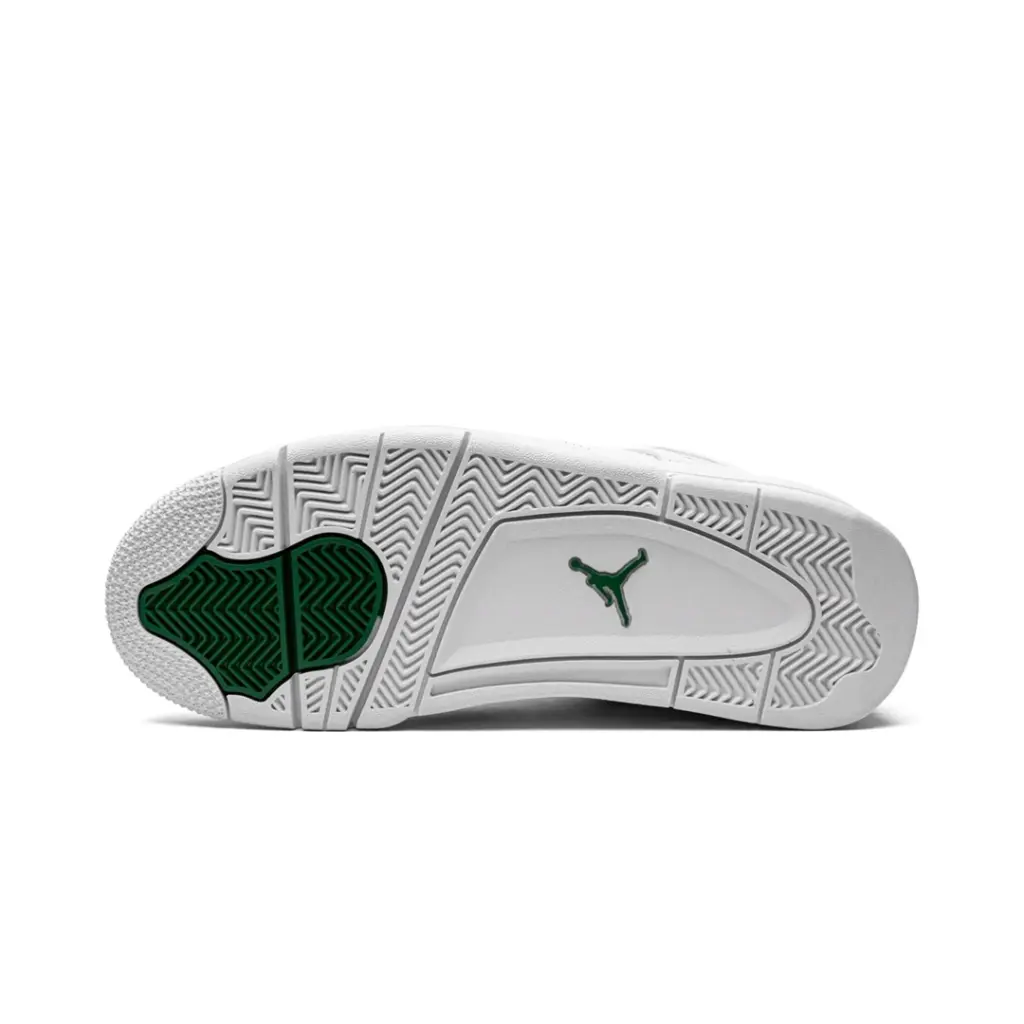 AIR JORDAN 4 RETRO
“Metallic Pack – Pine Green” 5