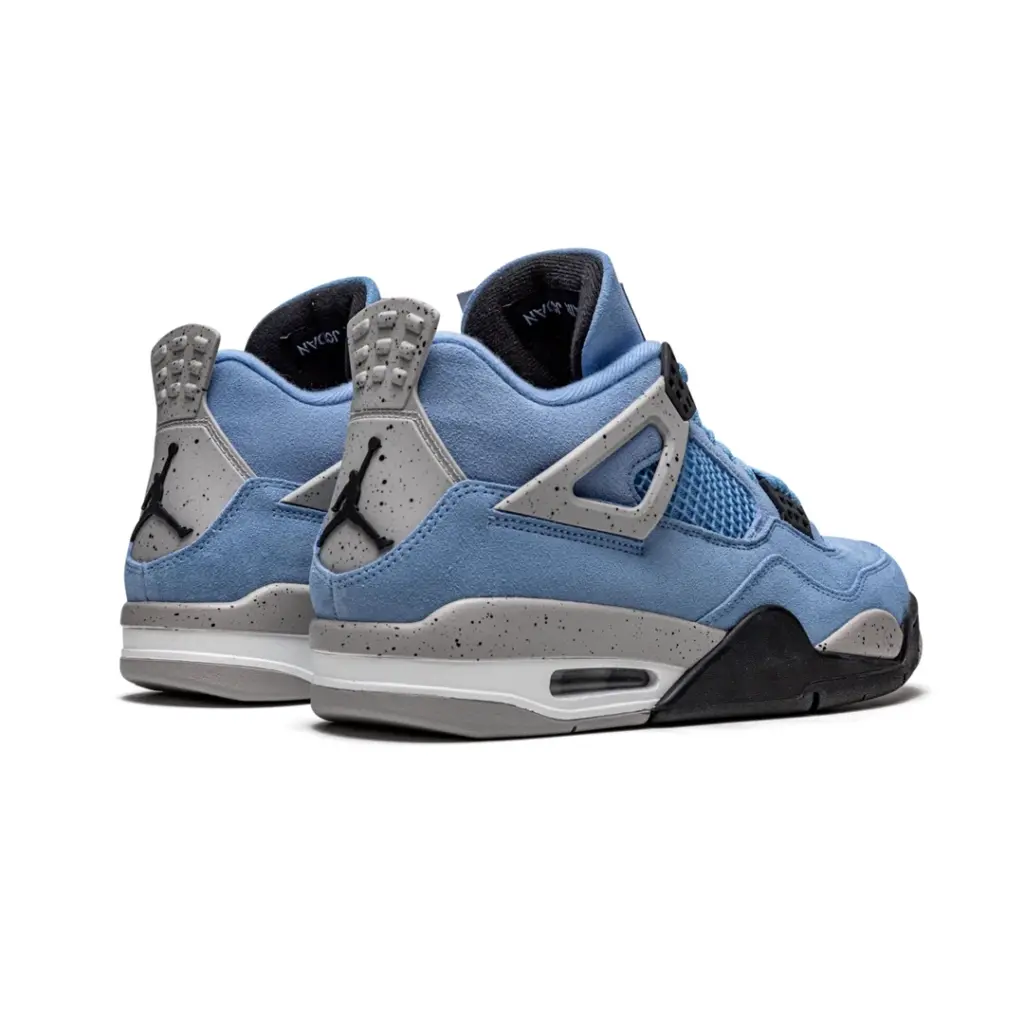 AIR JORDAN 4 RETRO
“University Blue” 4