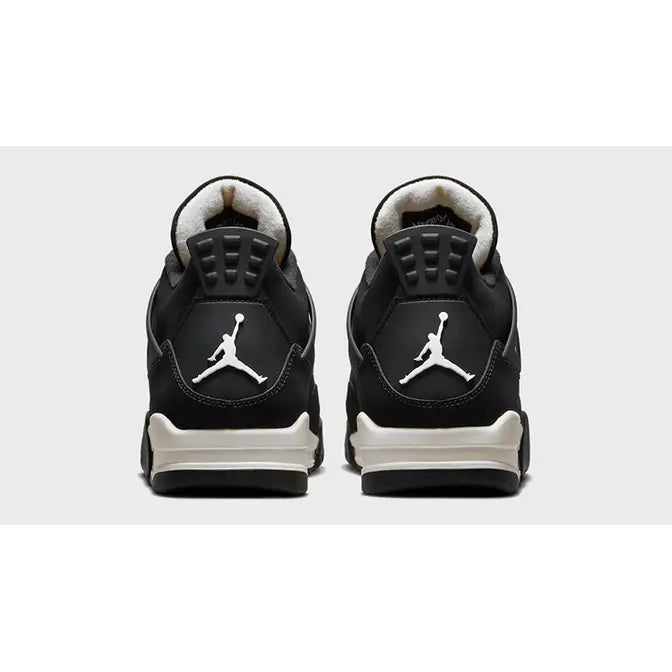 Air Jordan 4 Retro “OREO PANDA” 3