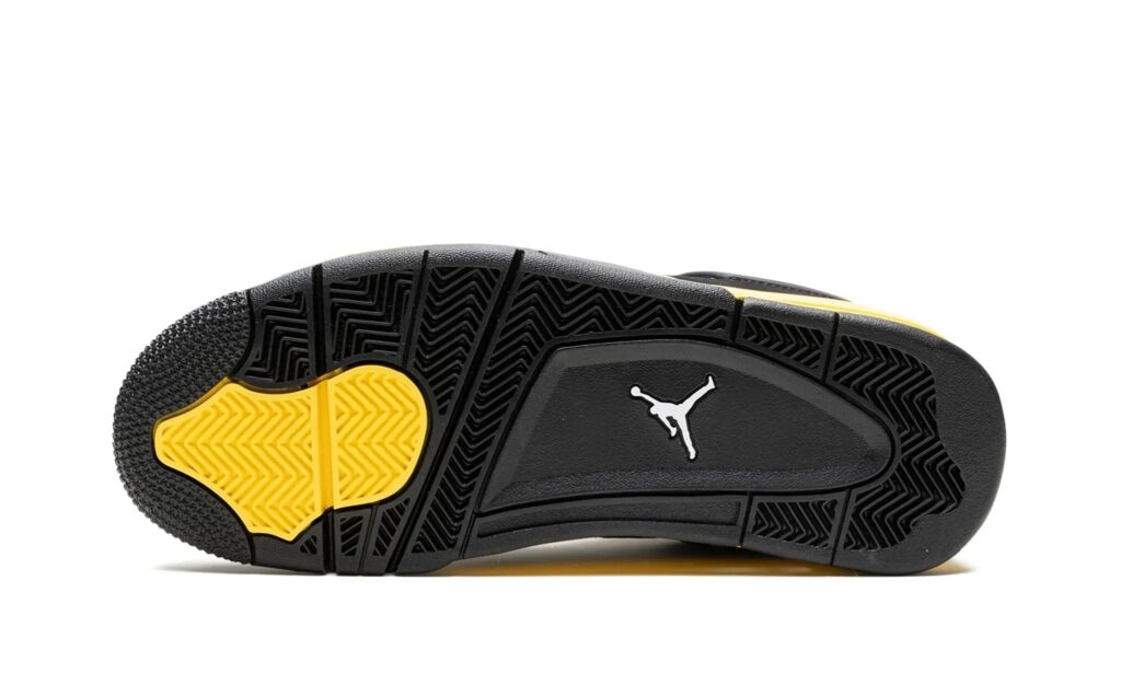 AIR JORDAN 4 RETRO “THUNDER 2023” 5