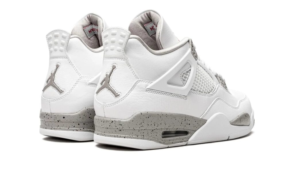 AIR JORDAN 4 RETRO “WHITE OREO” 4