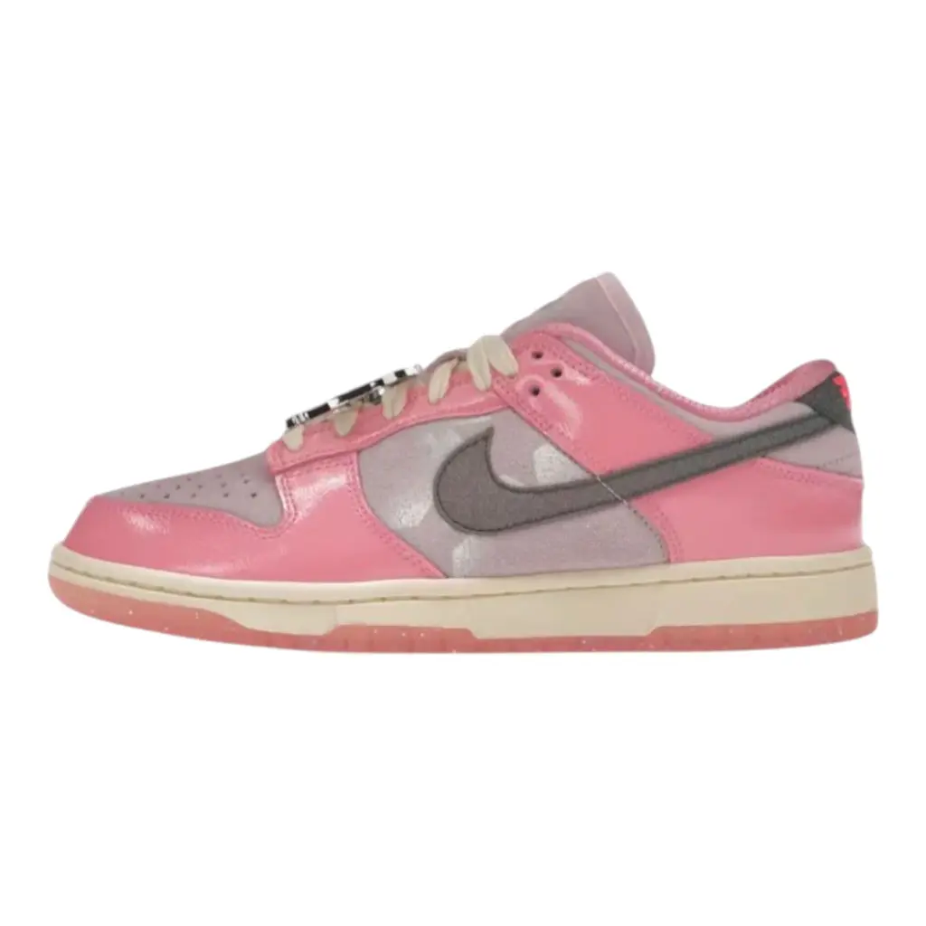 Dunk Low LX 'Barbie