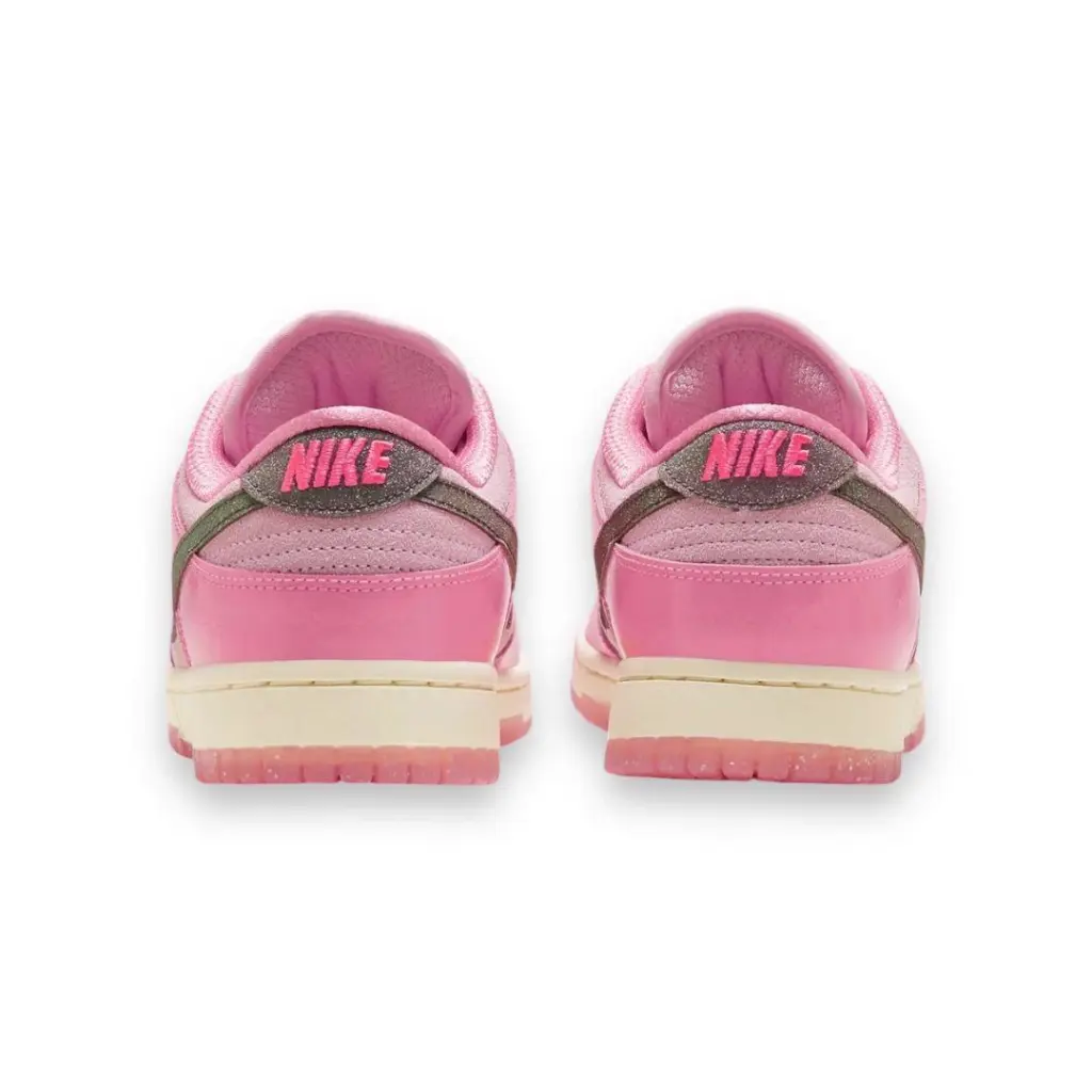 Dunk Low LX ‘Barbie 3