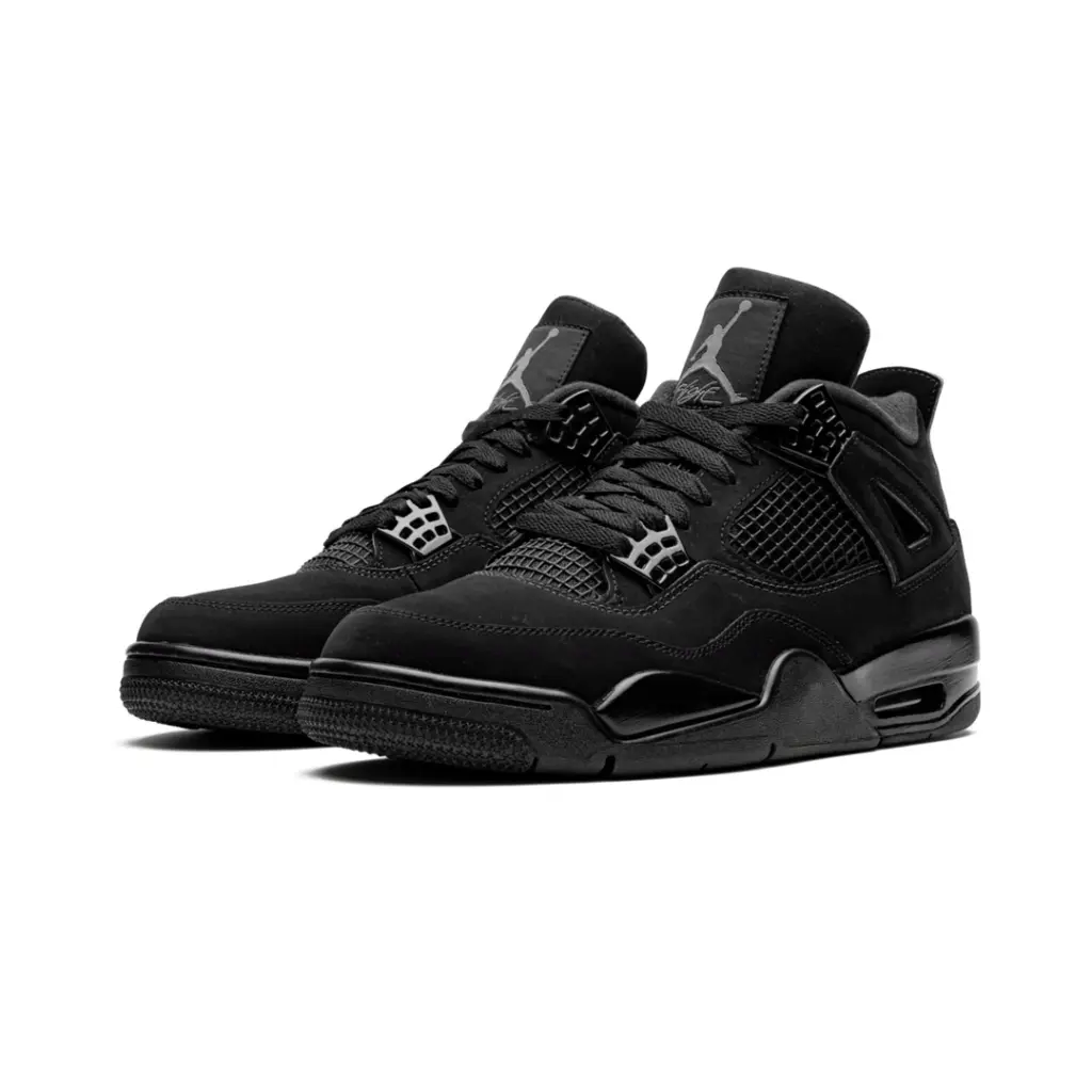 JORDAN
AIR JORDAN 4 RETRO
“Black Cat 2020” 3