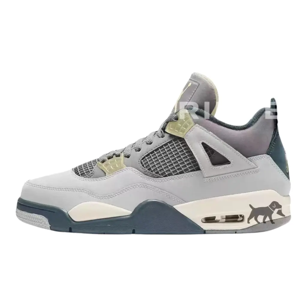 JORDAN 4 RETRO