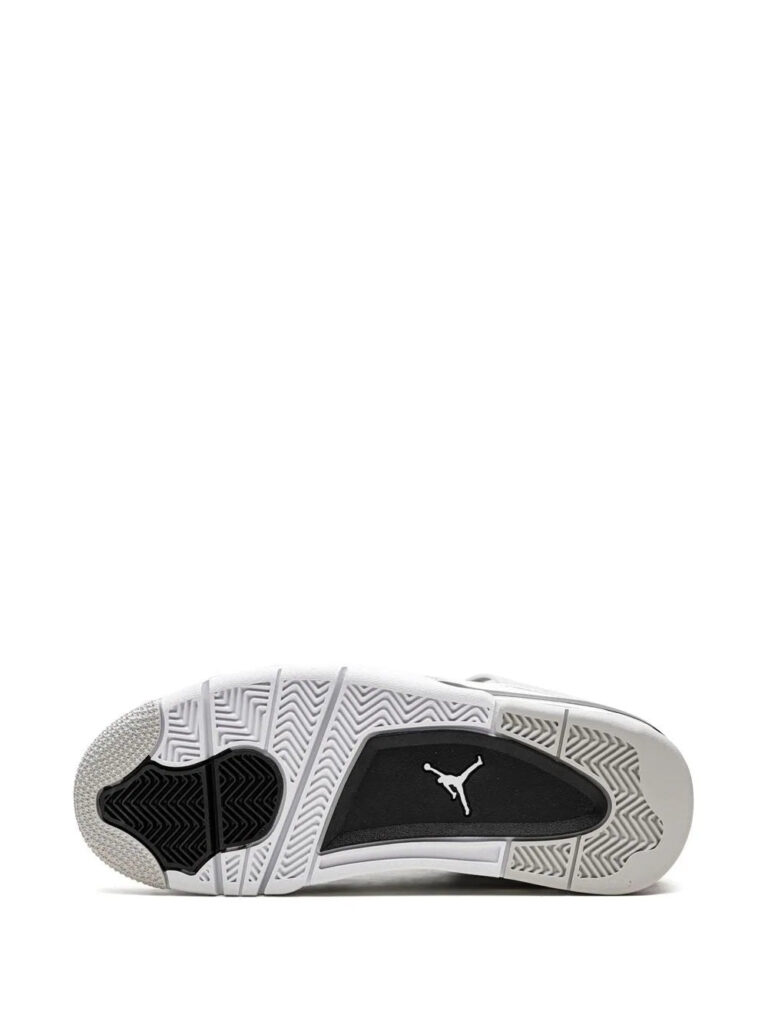 JORDAN 4 RETRO 4