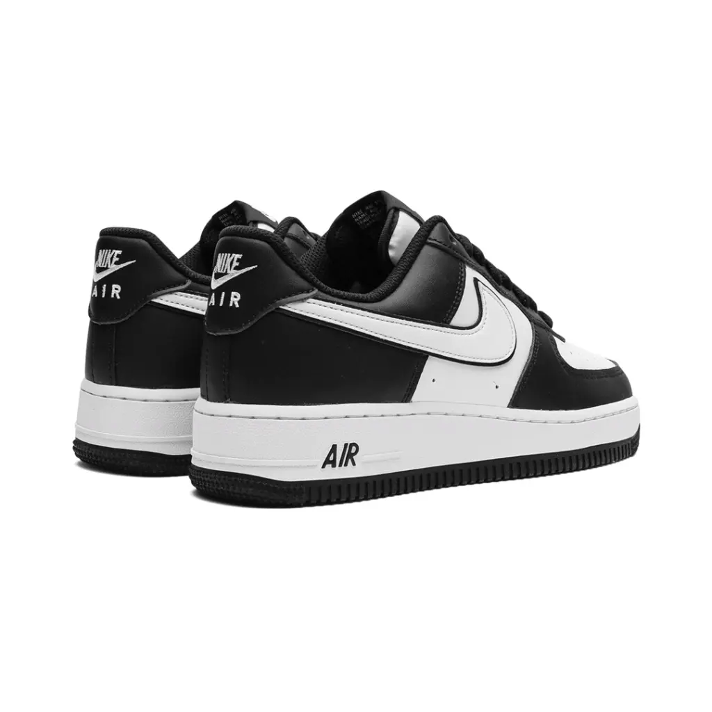 AIR FORCE 1 LOW
“Panda” 4
