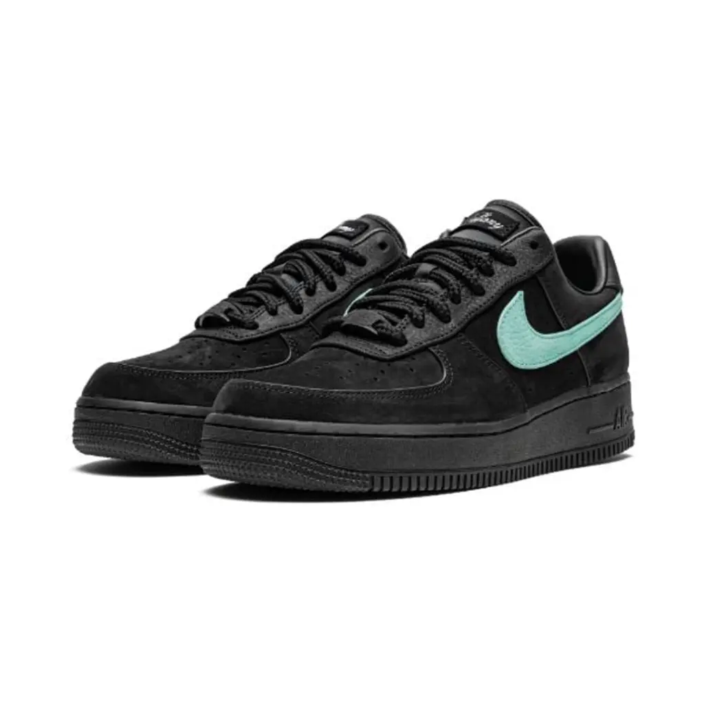 AIR FORCE 1 LOW
“Tiffany and Co.” 3
