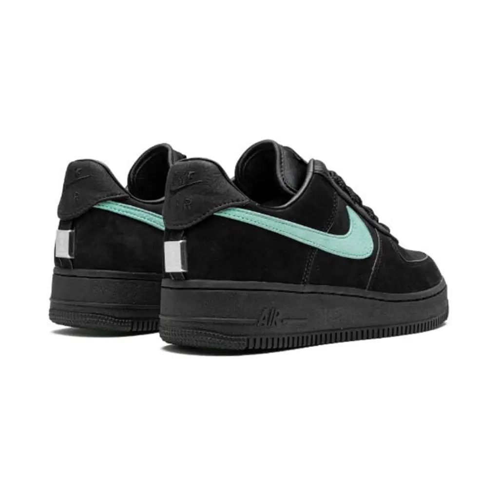 AIR FORCE 1 LOW
“Tiffany and Co.” 4