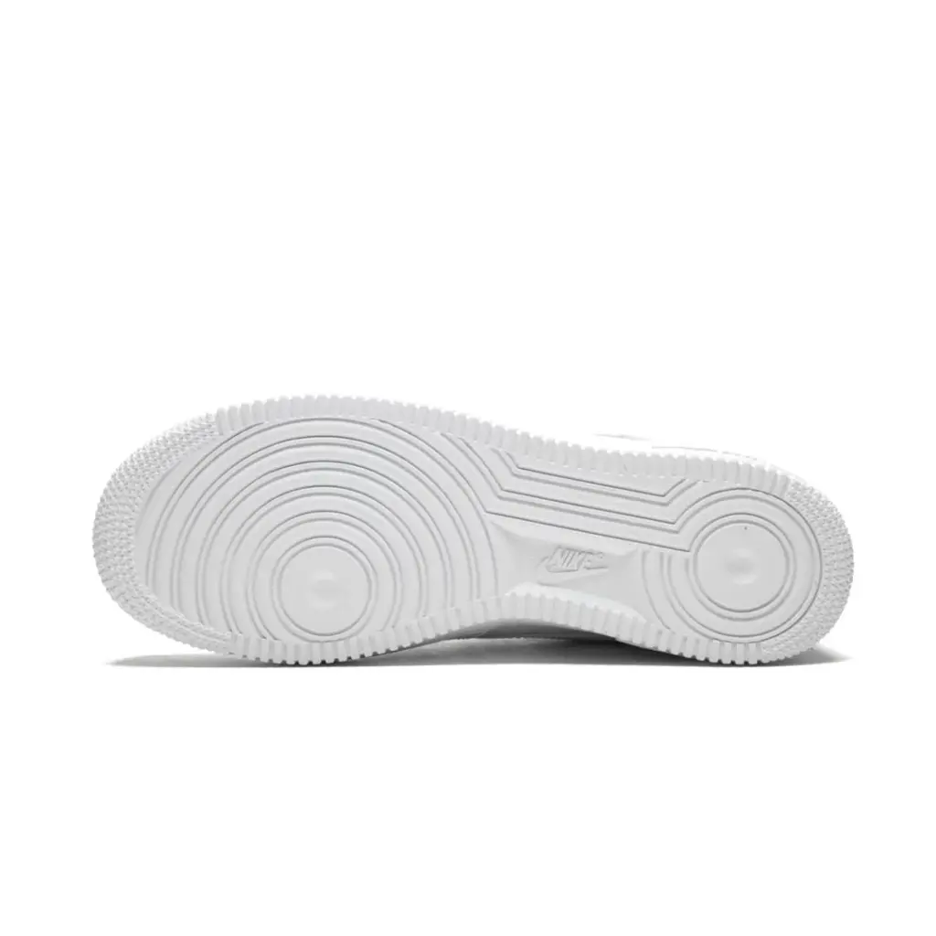 AIR FORCE 1 LOW 07
“Triple White” 5