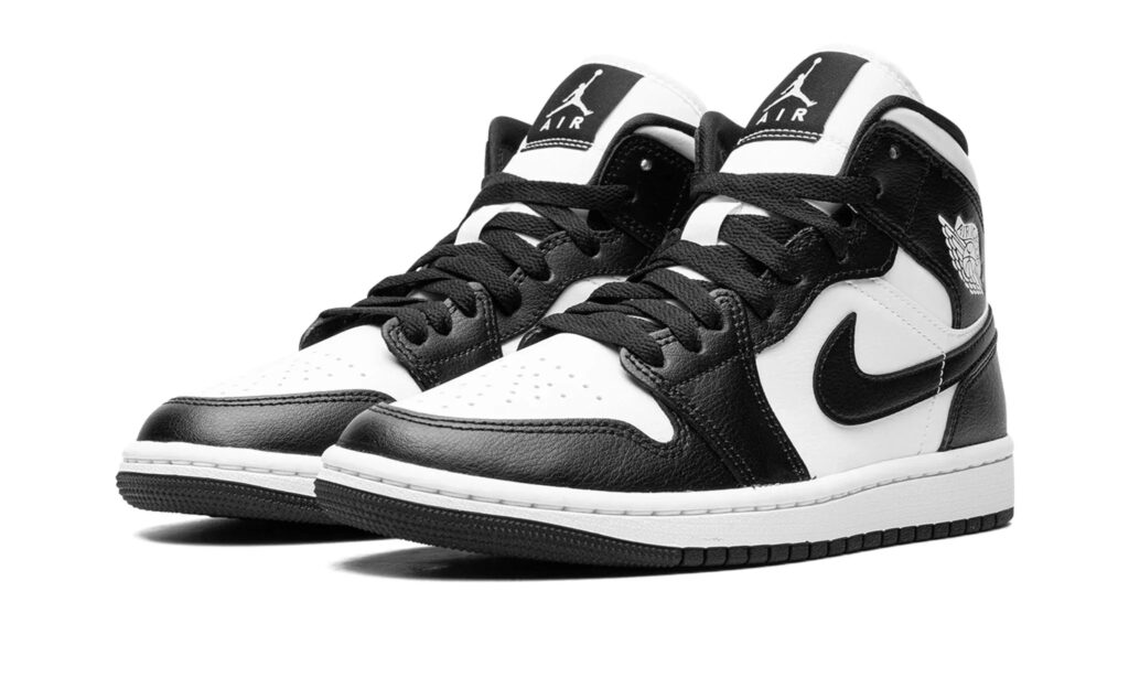AIR JORDAN 1 HIGH “PANDA” 3