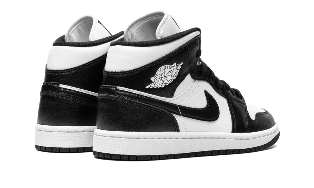 AIR JORDAN 1 HIGH “PANDA” 4
