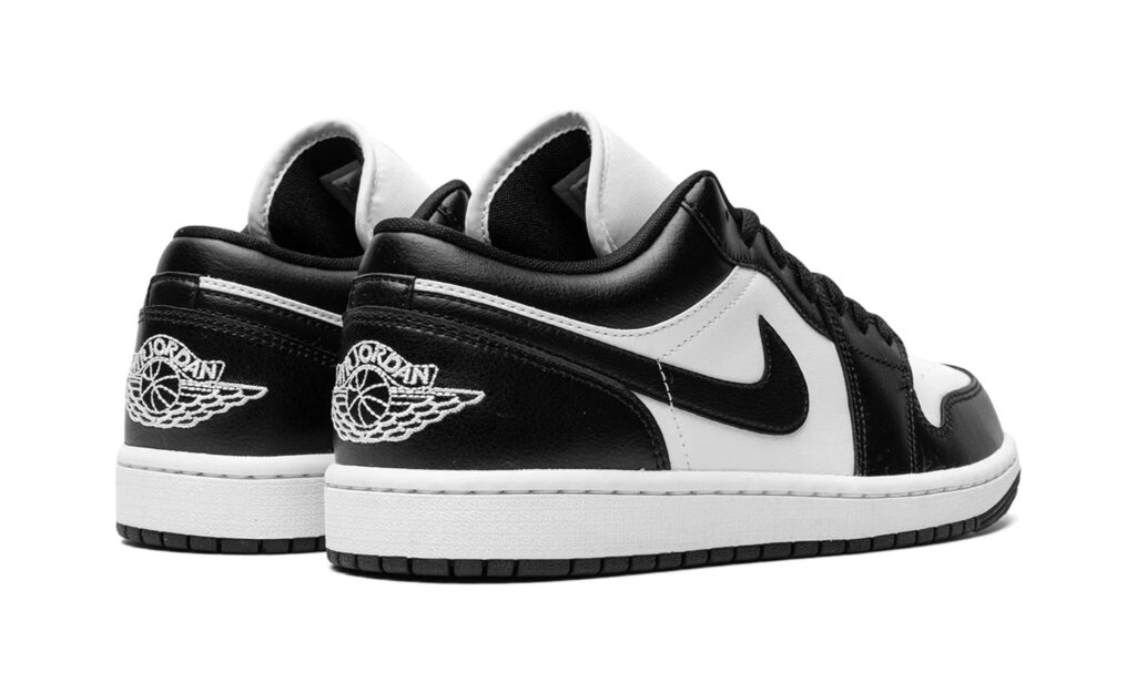 AIR JORDAN 1 LOW “PANDA” 3