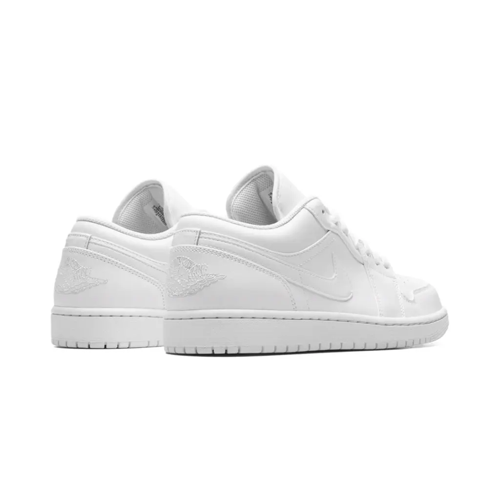 AIR JORDAN 1 LOW “TRIPLE WHITE” 4