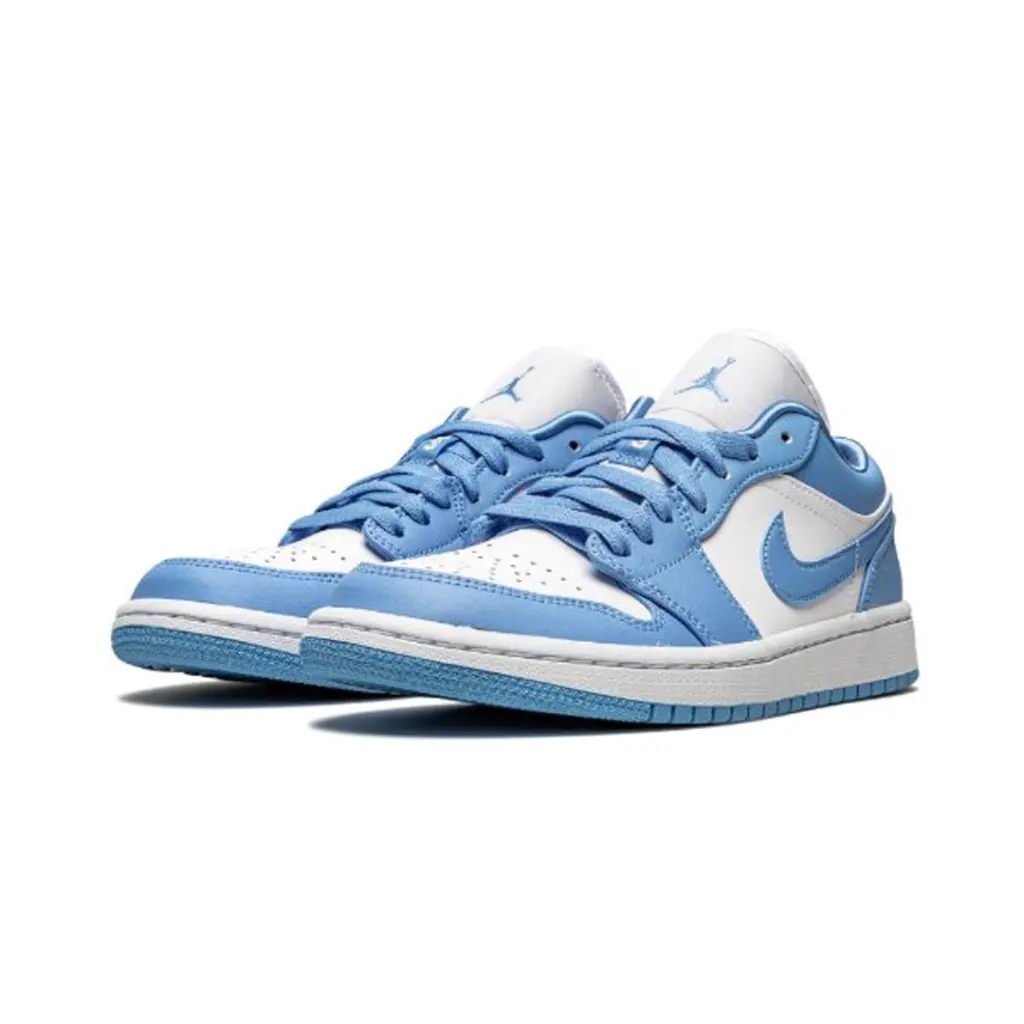 AIR JORDAN 1 LOW “UNC” 3