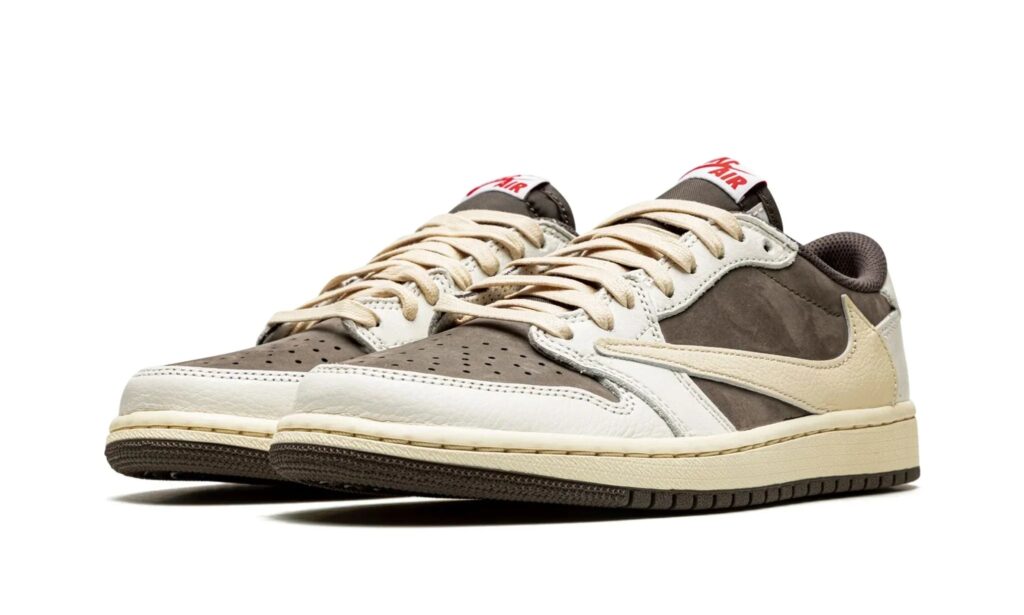 AIR JORDAN 1 LOW SP OG “TRAVIS SCOTT – REVERSE MOCHA” 4