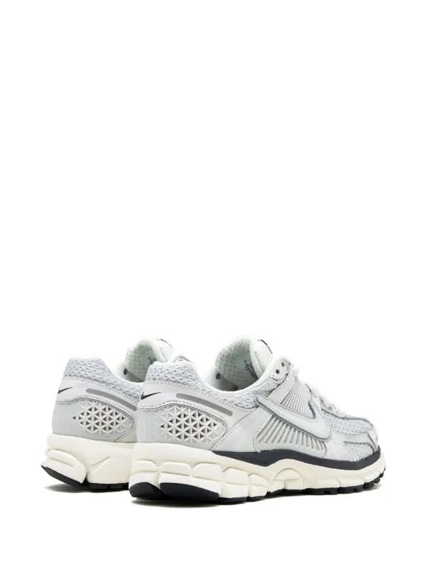 Nike Zoom Vomero 5 ‘Photon Dust 3